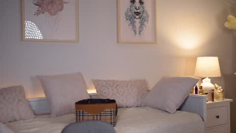 Snapshot of aniiehottie chatting on 12-02-24, 02:08 online show from 12-02-24, 02:08