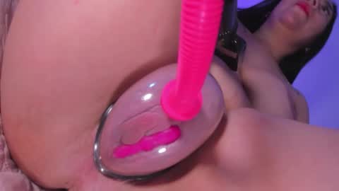 Snapshot of aniiieee_x chatting on 01-14-26, 01:11 ANIE Broadcasting from 1300 to 2100 online show from 01-14-26, 01:11