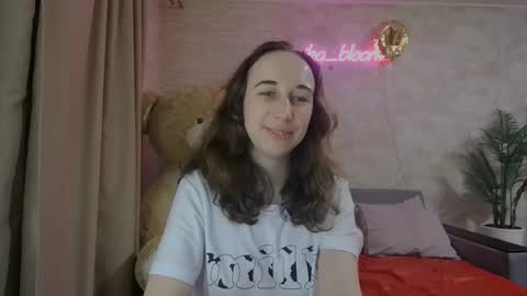 Snapshot of anikabloom chatting on 03-06-25, 11:42 anikabloom online show from 03-06-25, 11:42