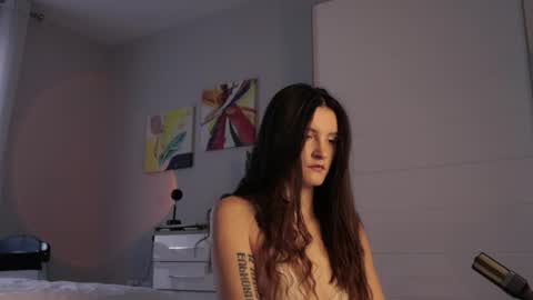 Snapshot of anima_pure chatting on 01-13-26, 10:42 Vea online show from 01-13-26, 10:42