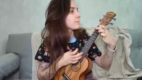 Alice online show from 01-19-25, 06:32