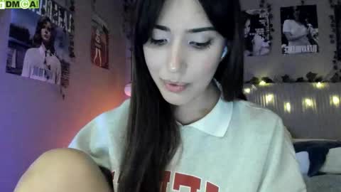 Snapshot of anisa_sweet chatting on 10-10-25, 06:34 Anisa Moan from LovenseWet from Tip MenuOpen for Private online show from 10-10-25, 06:34