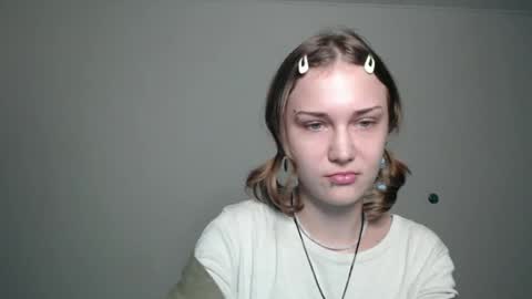 Snapshot of anisiaaa_lovesyou chatting on 10-09-25, 07:56 Anisia online show from 10-09-25, 07:56