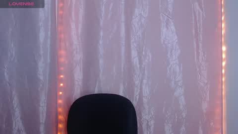 Snapshot of anita23_ chatting on 05-13-26, 01:25 ANITTA online show from 05-13-26, 01:25