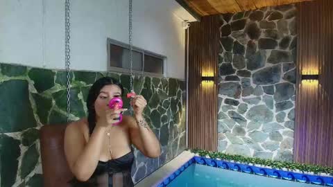 Snapshot of anita_sagegb chatting on 04-22-26, 05:25 Dania Lpez online show from 04-22-26, 05:25