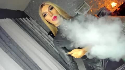 Snapshot of anitacruisze chatting on 01-23-25, 10:11 Miss Ann online show from 01-23-25, 10:11