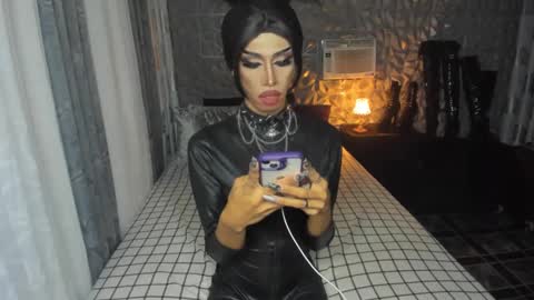 Snapshot of anitacruisze chatting on 02-02-25, 11:53 Miss Ann online show from 02-02-25, 11:53