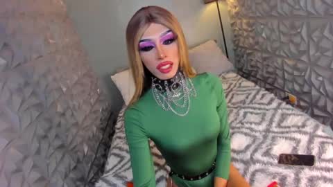 Snapshot of anitacruisze chatting on 03-05-25, 02:36 Miss Ann online show from 03-05-25, 02:36