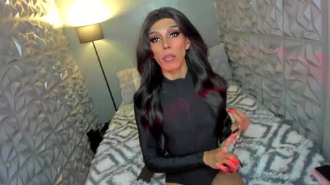 Snapshot of anitacruisze chatting on 03-08-25, 04:56 Miss Ann online show from 03-08-25, 04:56