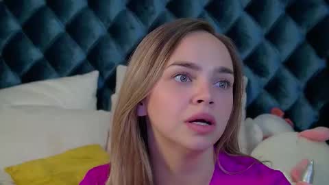 AnitaVenture online show from 09-12-25, 04:56