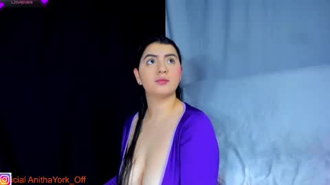 Snapshot of anithayork1 chatting on 02-02-26, 12:26 Anitha York online show from 02-02-26, 12:26