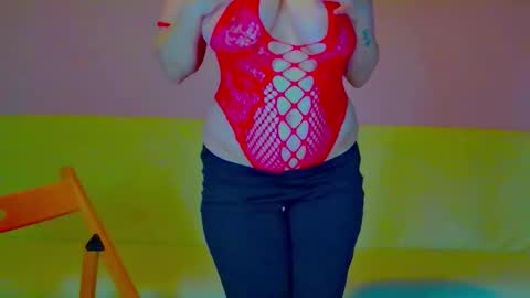 Snapshot of anittac14 chatting on 03-12-26, 06:36 Anitta online show from 03-12-26, 06:36