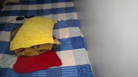 Snapshot of aniz65 chatting on 12-21-25, 03:24 aniz65 online show from 12-21-25, 03:24