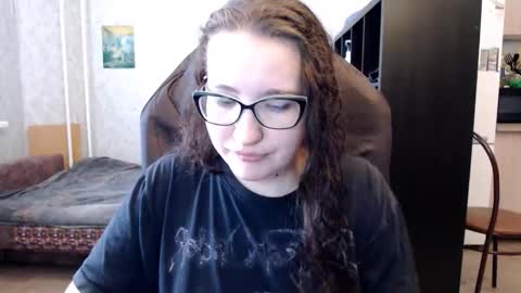 Snapshot of ankey_rayah chatting on 11-09-25, 06:44 Nameless online show from 11-09-25, 06:44