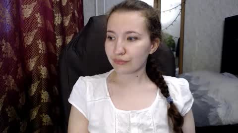 Snapshot of ankey_rayah chatting on 05-17-26, 11:34 Nameless online show from 05-17-26, 11:34