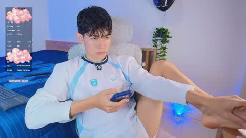 Snapshot of anky_xx chatting on 07-25-26, 11:13 Anky online show from 07-25-26, 11:13