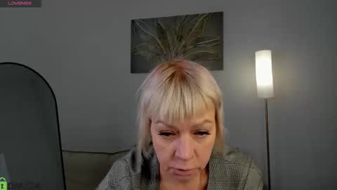 Snapshot of ann_annise chatting on 03-15-26, 06:52 ann_annise online show from 03-15-26, 06:52