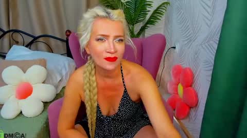 Luna Lady online show from 06-02-26, 08:38