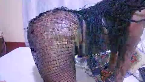 Snapshot of ann_keller chatting on 12-20-25, 09:00 ann_keller online show from 12-20-25, 09:00