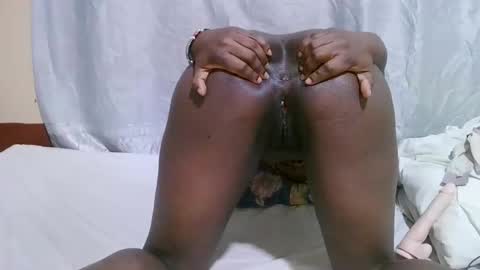 Snapshot of ann_keller chatting on 02-03-26, 06:40 ann_keller online show from 02-03-26, 06:40