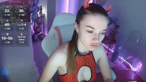 ann_woood online show from 03-25-26, 07:36