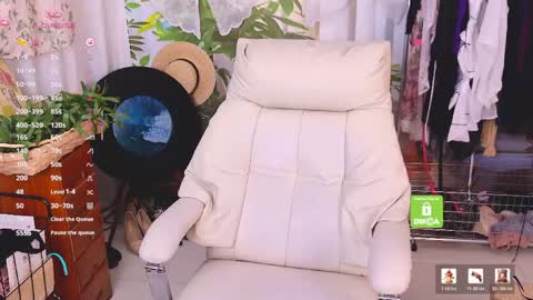 anna6513812 online show from 06-07-26, 11:36