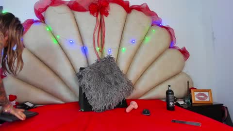 Anna  online show from 01-04-25, 03:07