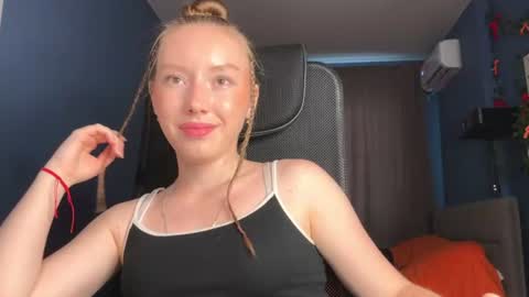 Snapshot of anna_kare chatting on 06-18-26, 04:11 Anna online show from 06-18-26, 04:11