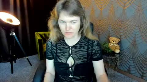 Annabel online show from 06-07-26, 05:22