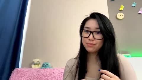 Snapshot of annabellegallego chatting on 10-18-25, 10:16 Aya online show from 10-18-25, 10:16