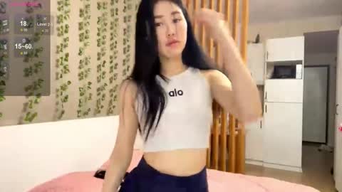 Snapshot of annabellegallego chatting on 12-02-25, 08:19 Aya online show from 12-02-25, 08:19