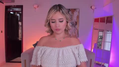 Anna Brooks  online show from 01-14-26, 07:52