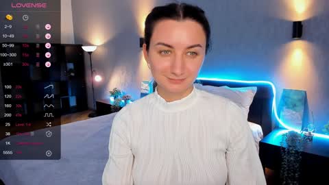 Snapshot of annacooleman_ chatting on 01-12-25, 12:23 Anna online show from 01-12-25, 12:23