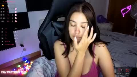 Snapshot of annadolll chatting on 06-12-26, 02:32 OF twitter annadangerx pornhub online show from 06-12-26, 02:32