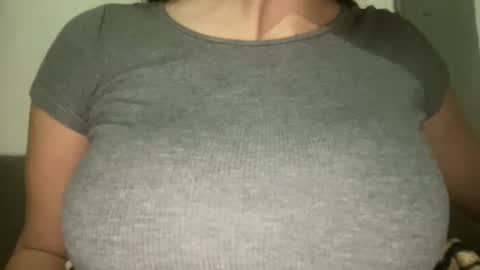 Snapshot of annagal18 chatting on 03-04-26, 05:41 annagal18 online show from 03-04-26, 05:41