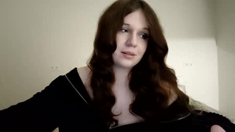 Snapshot of annagoldy chatting on 02-24-25, 01:02 Anna online show from 02-24-25, 01:02