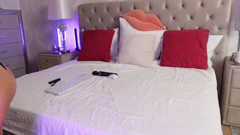 Snapshot of annakarinna chatting on 01-29-25, 07:36 AnnaKarinaX online show from 01-29-25, 07:36