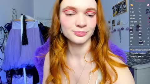 Snapshot of annakeenon chatting on 03-06-26, 10:17 Anna online show from 03-06-26, 10:17