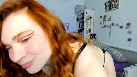 Snapshot of annakeenon chatting on 03-14-26, 04:18 Anna online show from 03-14-26, 04:18