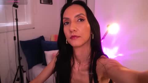 Snapshot of annakellergo chatting on 01-17-26, 08:23 Anna k online show from 01-17-26, 08:23