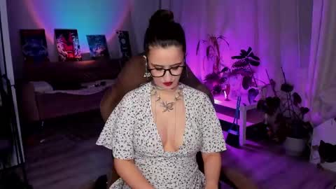 Snapshot of annalluring chatting on 02-08-25, 05:50 annalluring online show from 02-08-25, 05:50