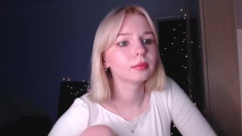 Snapshot of annamilky chatting on 03-11-25, 07:14 annamilky online show from 03-11-25, 07:14