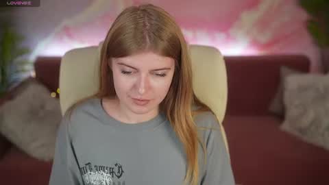 Anna online show from 07-17-26, 01:51