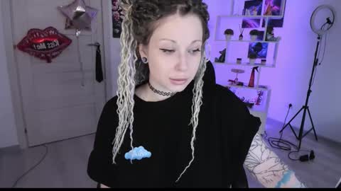 Snapshot of annanebula chatting on 09-14-25, 12:26 Anna online show from 09-14-25, 12:26