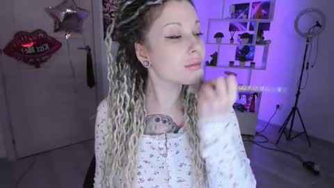 Snapshot of annanebula chatting on 11-03-25, 03:30 Anna online show from 11-03-25, 03:30