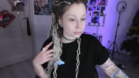 Snapshot of annanebula chatting on 11-16-25, 02:06 Anna online show from 11-16-25, 02:06