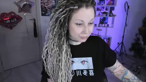 Snapshot of annanebula chatting on 11-30-25, 04:11 Anna online show from 11-30-25, 04:11