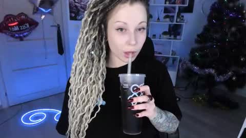 Snapshot of annanebula chatting on 01-10-26, 05:26 Anna online show from 01-10-26, 05:26