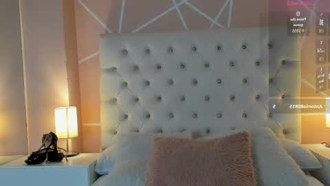 Anna online show from 10-11-25, 01:49