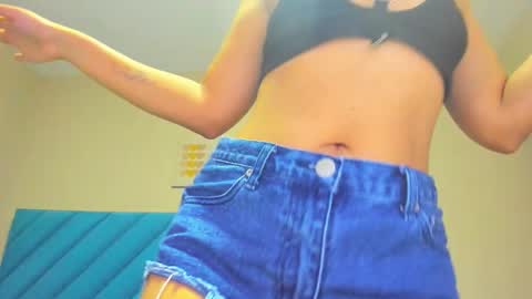 Snapshot of annataylor_ chatting on 03-04-26, 05:35 Anna online show from 03-04-26, 05:35